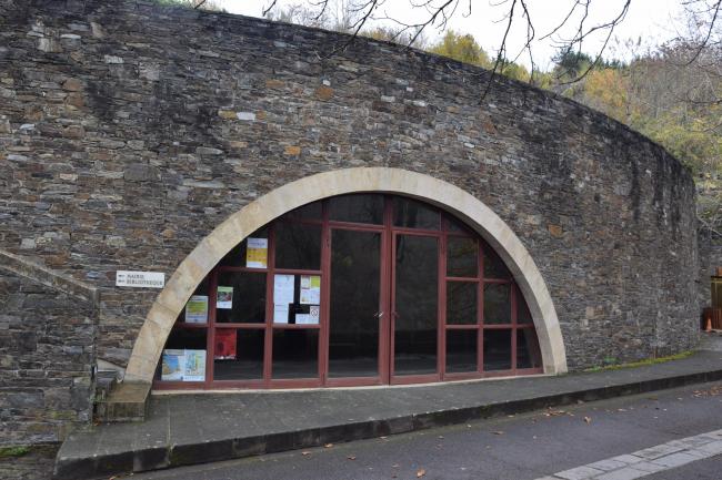 ext salle des fetes conques